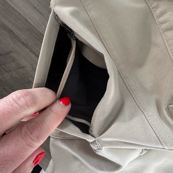 Lululemon ABC Slim-Fit 5-Pocket Pant in a light beige colorway - Picture 7 of 11